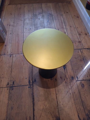 Habitat aditi side - side, table