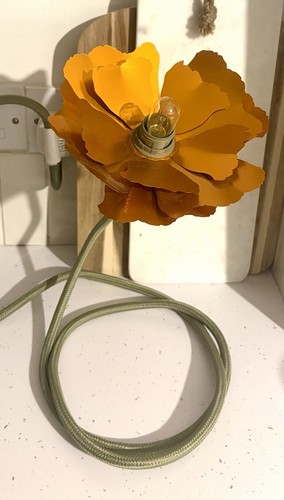 Vintage flexible stem flower - flexible,