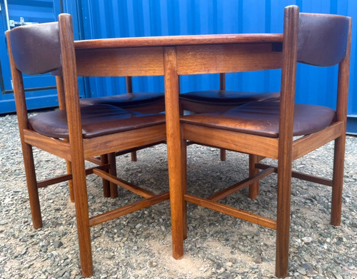 Round extending dining table - round, 4